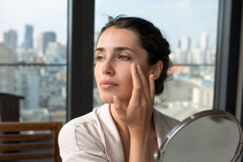 Anti-âge et pollution urbaine : guider sa routine dans les grandes villes