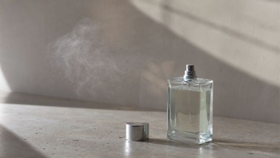 Le sillage : comprendre ce qui fait durer une fragrance