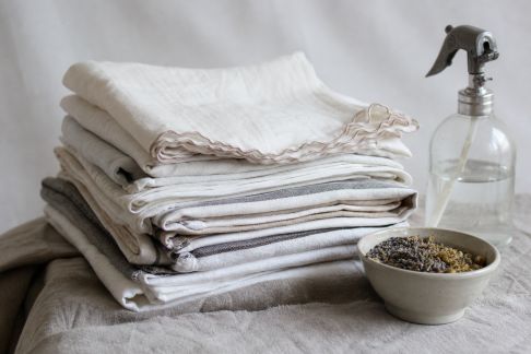 Parfumer son linge : astuces pour des textiles délicatement parfumés