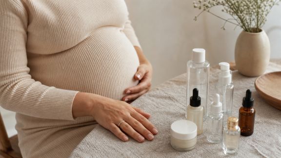 Les actifs anti-âge à éviter pendant la grossesse et pourquoi