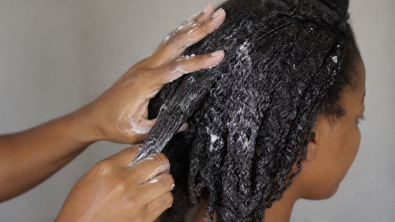 Appliquer son masque capillaire : méthode et conseils pratiques